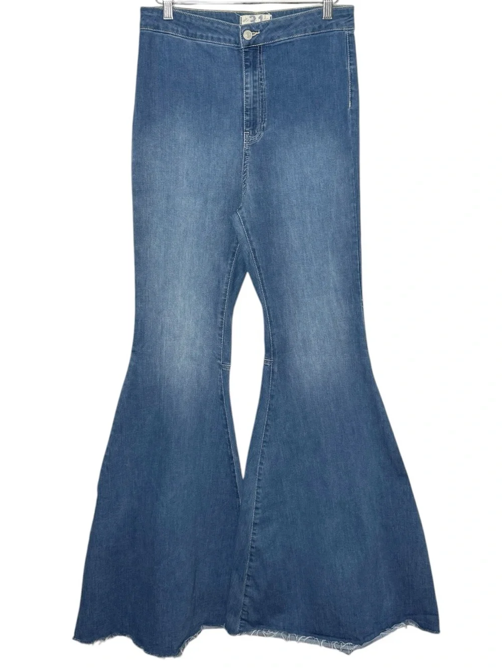 Free People We the Free Just Float On Flare Jeans Size 31